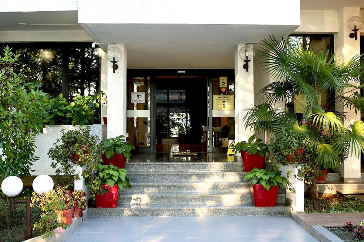 Hotel Pela オフリド エクステリア 写真