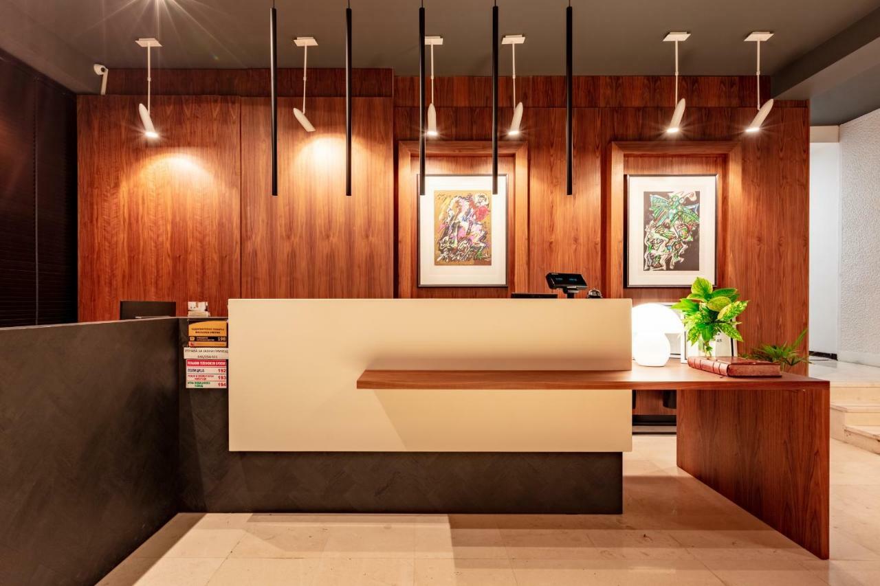Hotel Pela オフリド エクステリア 写真