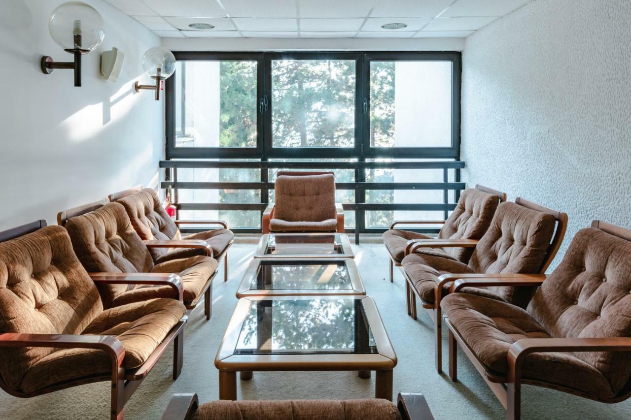 Hotel Pela オフリド エクステリア 写真